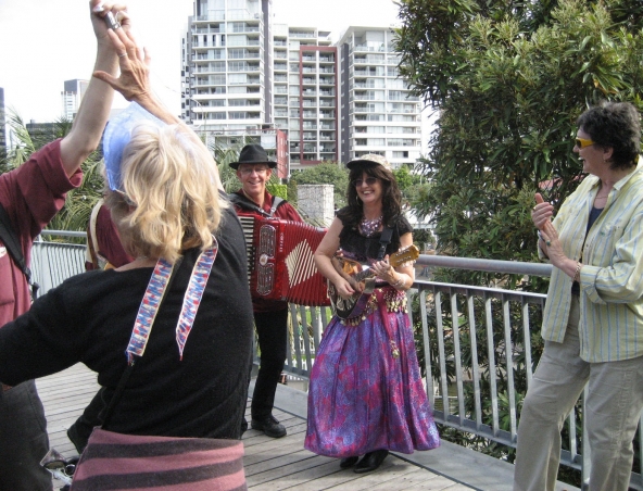 Continental Party Band Brisbane - Roving Bands Musicians Singers